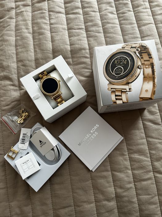 Смарт часы Michael Kors