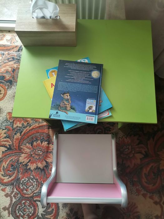 Vând măsuță cu scaun pentru copii