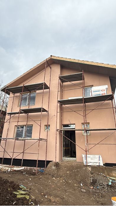 Executam lucrări construcții renovări Interioare/exterioare