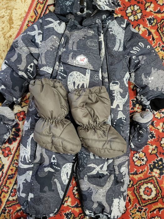 Продам детский зимний комбинезон
