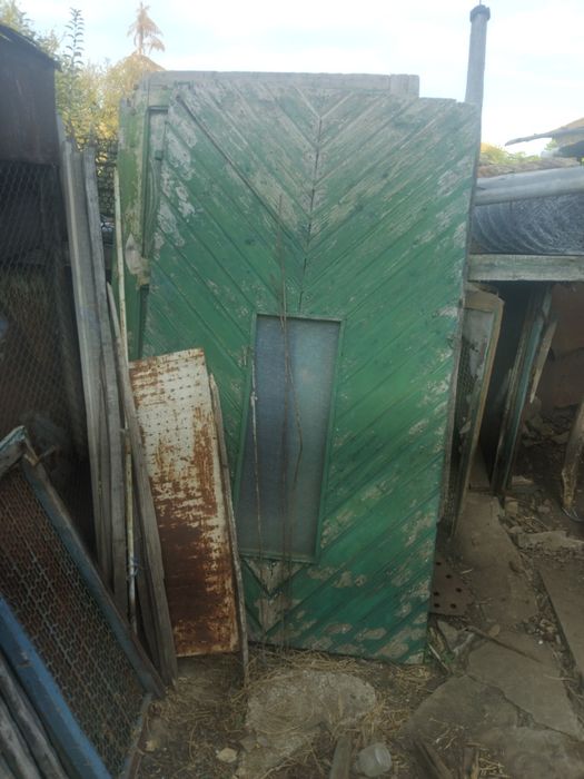 Врати гаражни използнани