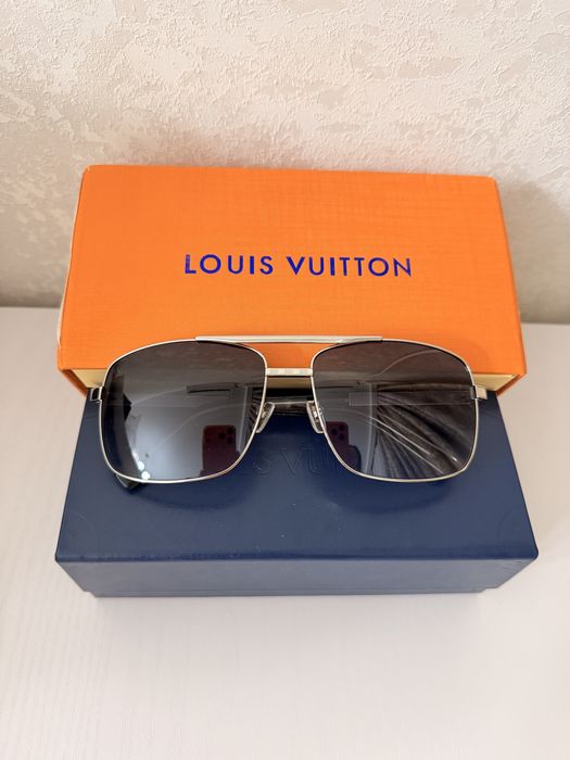 Продается люксовые вещи Loius Vuitton 1:1