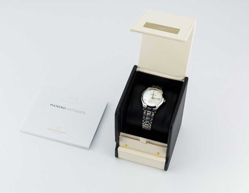 Carl F. Bucherer Manero Love Mother of Pearl 35.5mm