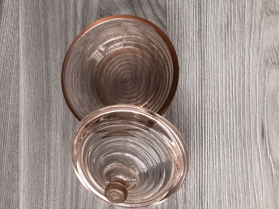 Стъклена захарница