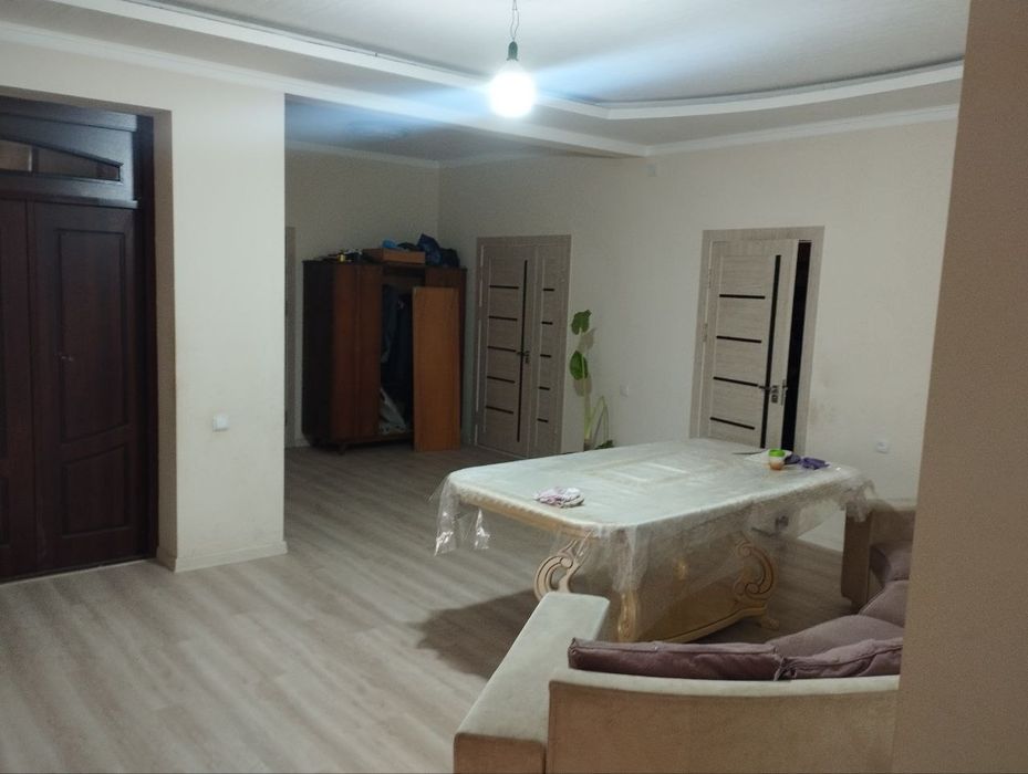 Baytqorgon hovli sotiladi