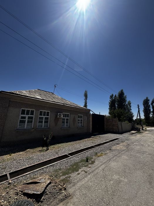 Uy sotiladi , дом продаётся . Hovli