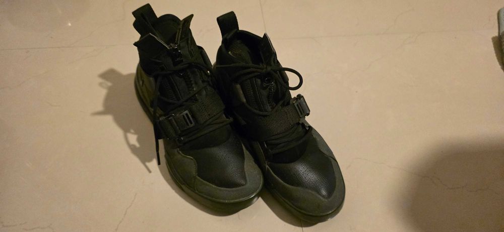 Nike Air Force 270 Utility