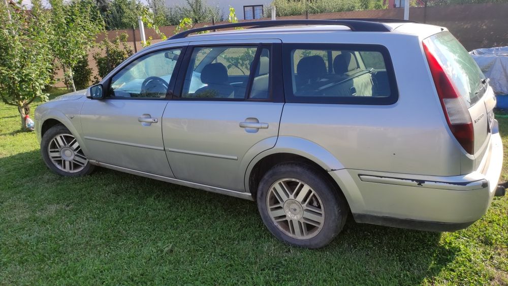 Vând Ford Mondeo