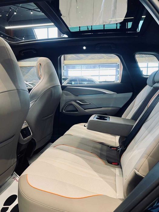 BYD SONG PRO DM-i 71 km Flagship