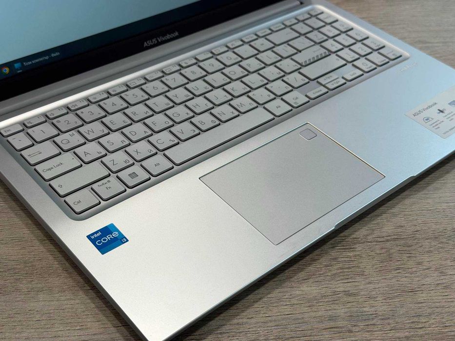 ASUS VivoBook 15 X1504VA