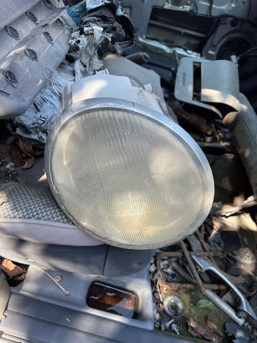 Far  dreapta lancia lybra 1.9 diesel