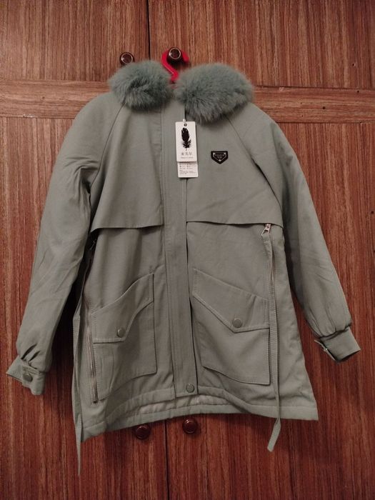 Зимняя куртка новая с этикеткой