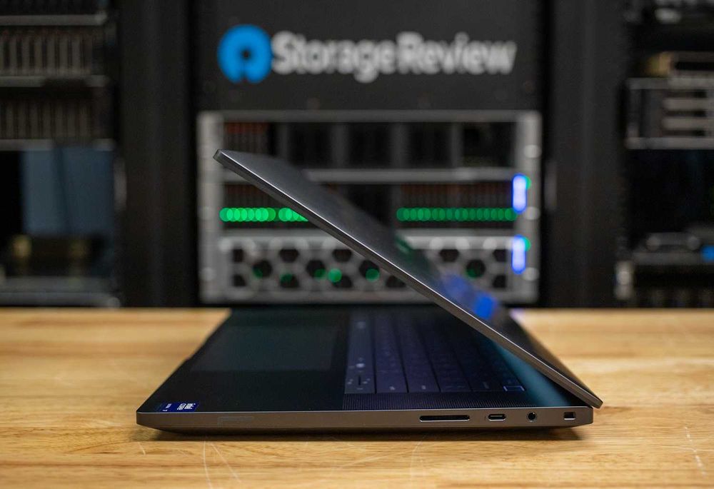 Laptop Dell Pro Max 16 Premium Core 9 285H 32GB Ram Nvidia RTX Pro 2000 8GB 1TB SSD  2Ani Firma AlienStore