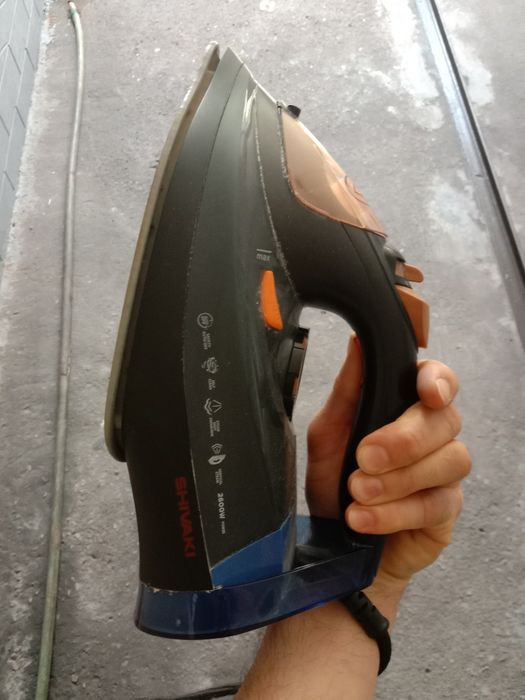 Утюг Shivaki ceramic 2600W