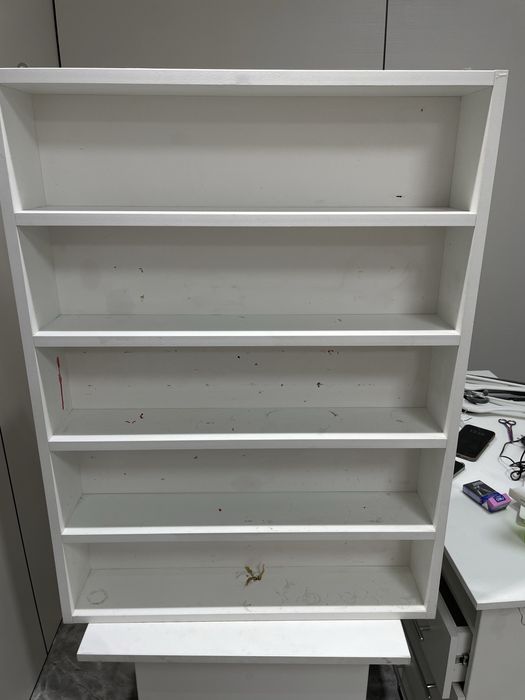 Продам полки для лаков