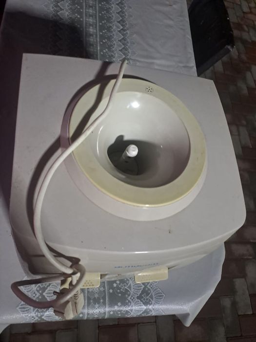 Диспенсер для воды. Кулер для воды