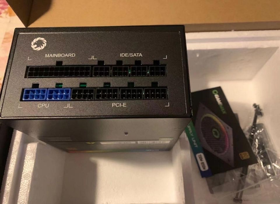 Gammemax 1050w yangi kampyuter uchun blokpitaniya