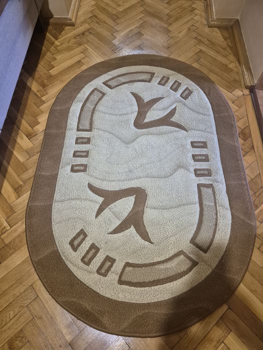 Vand 5 covoare grofate +2 cadou.