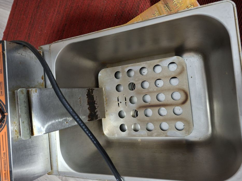 Продам фритюрницу