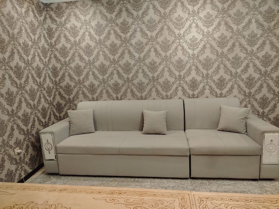 Продам большой диван