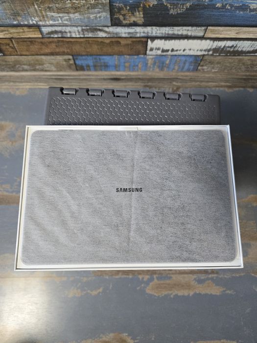 Samsung Tab s7 T875 128gb Sim