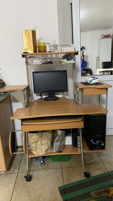 стол для компьютера