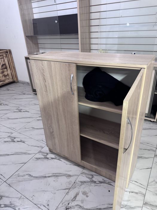 Шкав полка ветрина