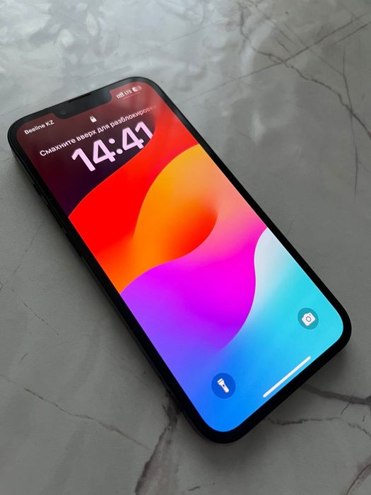 Продам Айфон 13 128 гб