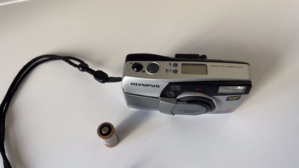 Olympus SuperZoom 105R-Film