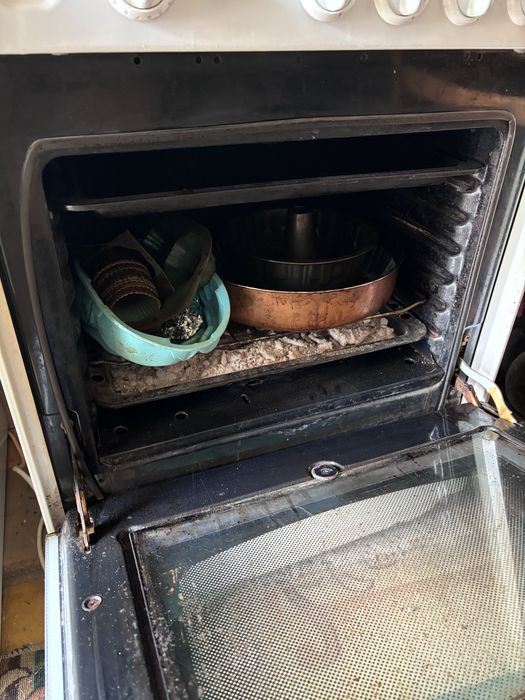 Продам Газовую плиту