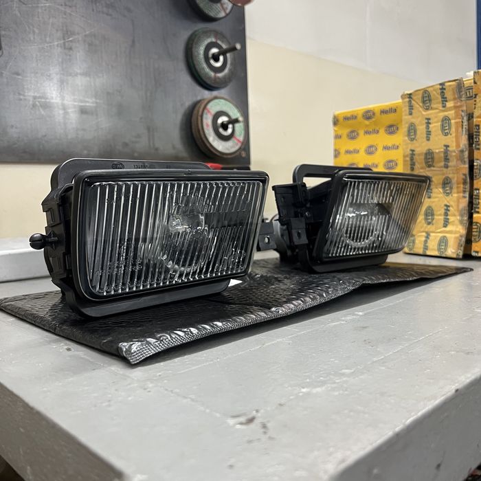 Туманки HELLA Black bmw e34 бмв е34