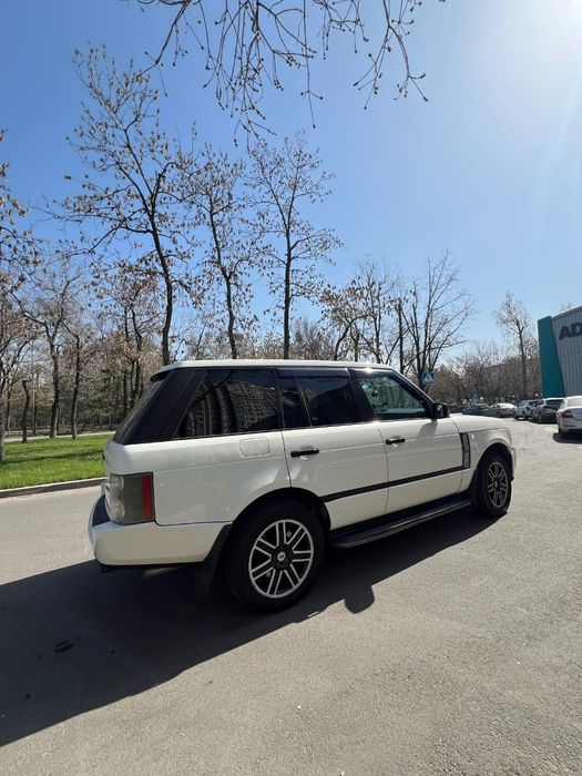 Продаю Land Rover Range Rover 2008 года