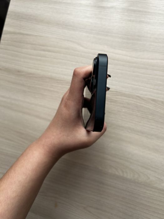 продам айфон 14, 128гб, акум 98%