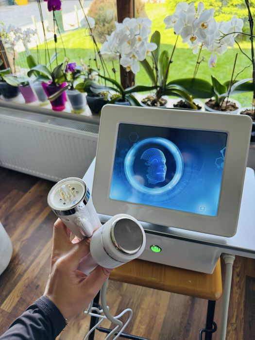 Aparat 2in1 Golden Microneedling RF Lifting Pinxel M+ Ciocan Rece