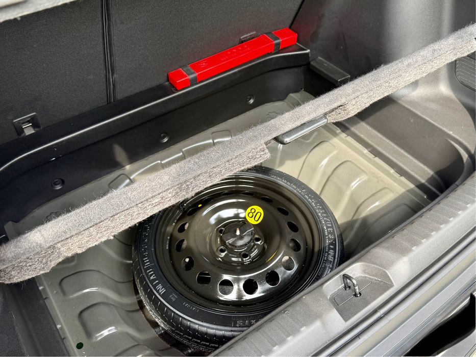 Tracker 2 Premier Full