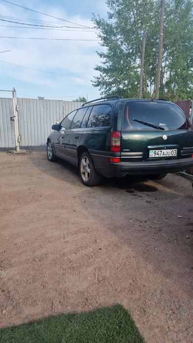 Универсал Омега б 2,5 акпп