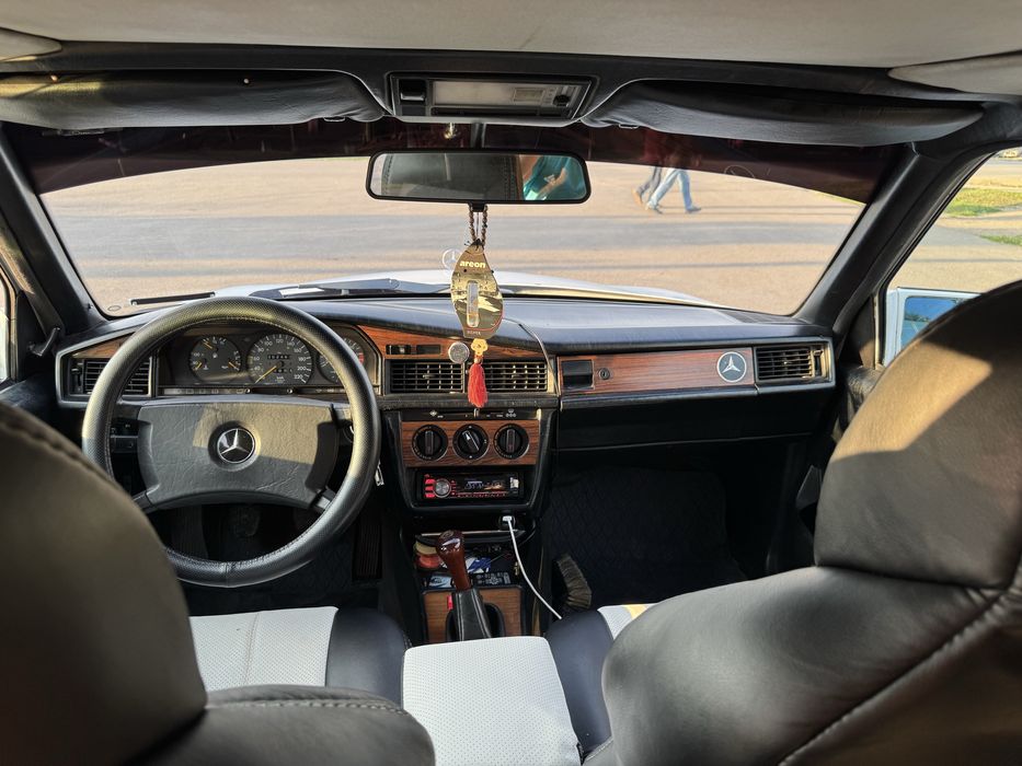 Продам мерседес 190