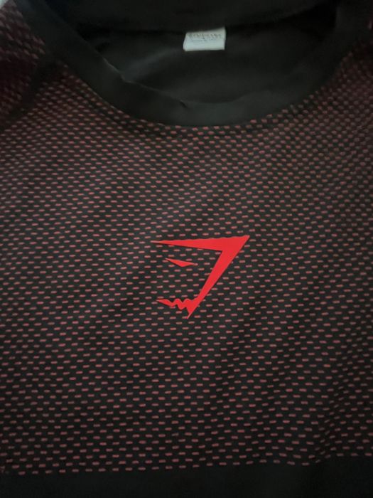 Лонгслив gym shark