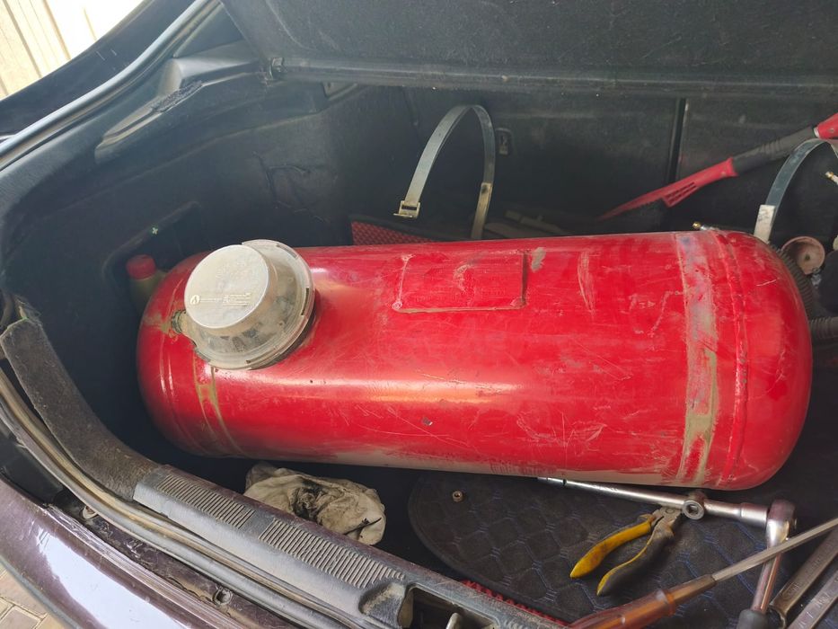 Продам газовый балон для автомобиля