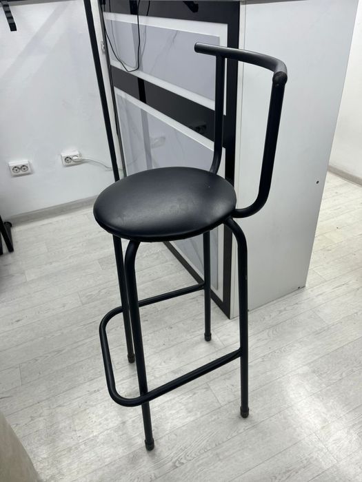 Продам ресепшен со стулом