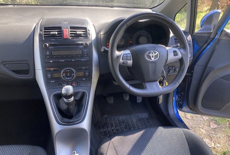 Тойота Аурис/Toyota Auris 1.4D4D 90кс 2011г / НА ЧАСТИ /