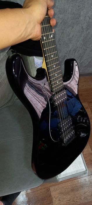 Электро гитара страдокастер в полном боекомплекте