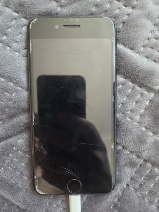 Продам айфон 7 32gb