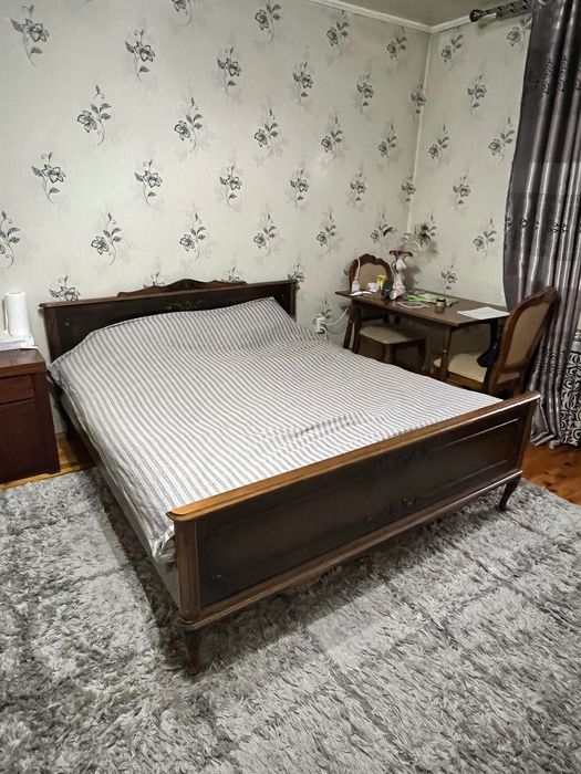 Кровать двуспальная