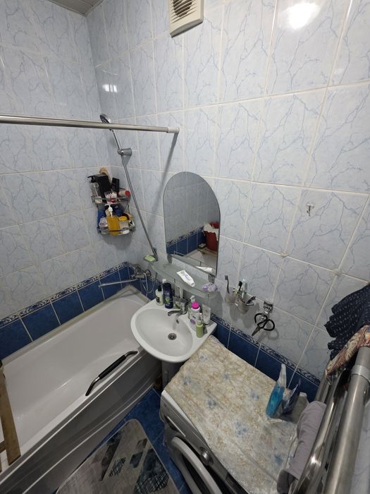 Мирзо Улуғбек тумани Феруза массиви 3/2/4.