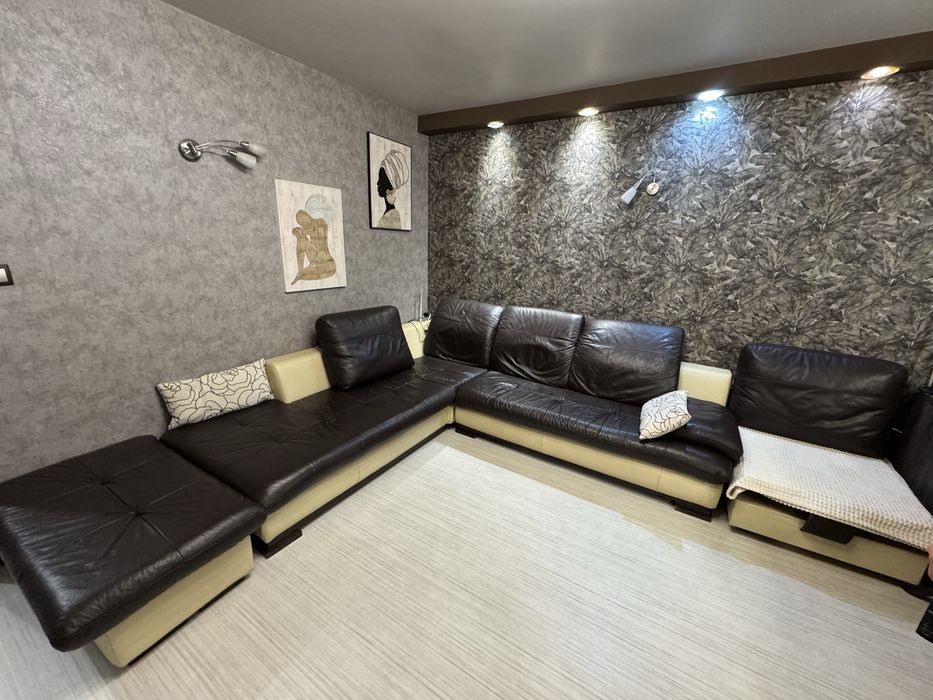 Ъглов диван от естествена кожа