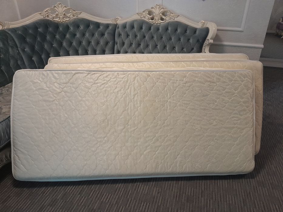 Продаю матрасы а хорошем состоянии
