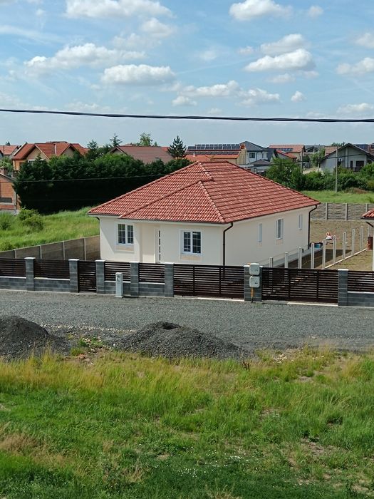 CASĂ DE VÂNZARE! Super Ofertă!!!