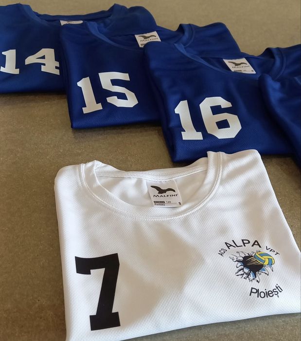 Tricou personalizat cu nume si numar