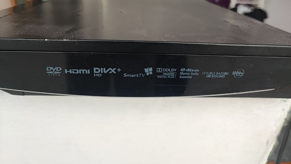 Philips DVD player 3D 5.1.   1000W